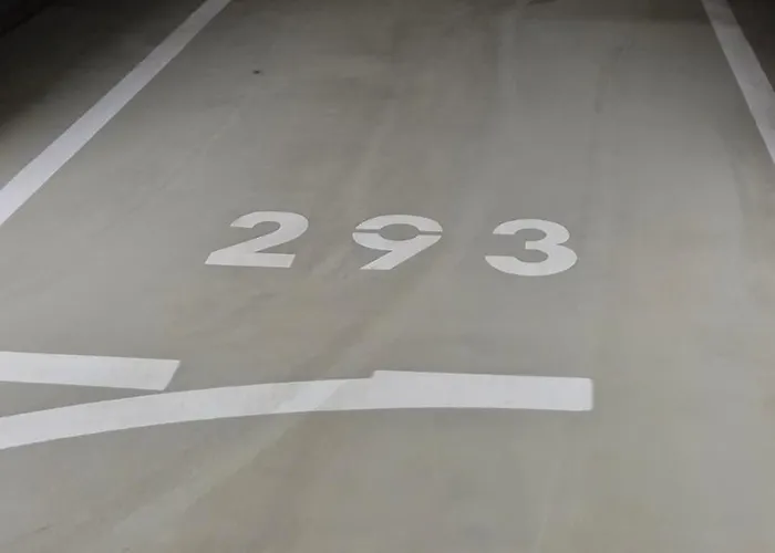 Apartment Design Metropolis, Ac, Free Parking